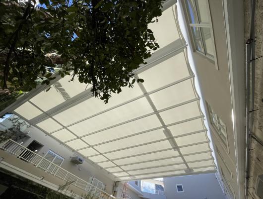 Retractable Fabric Roof Awning