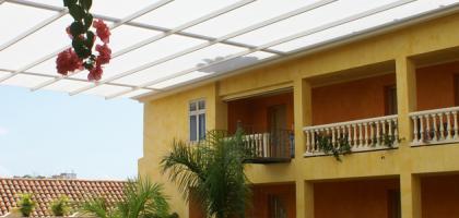 Retractable Fabric Roof Awning Retractable Fabric Roof Awning